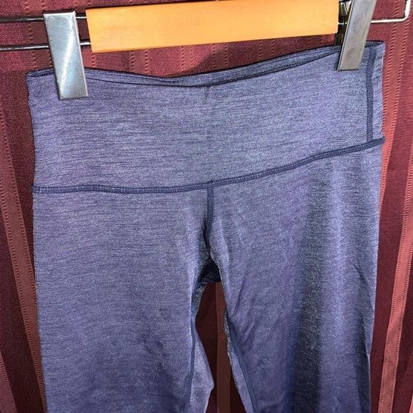 Lululemon capris - Picture 3 of 7